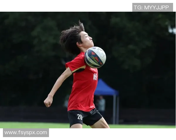 上海足球队在大师赛中的比赛经验与表现深度解析 上海足球队在大师赛中的比赛经验与表现深度解析