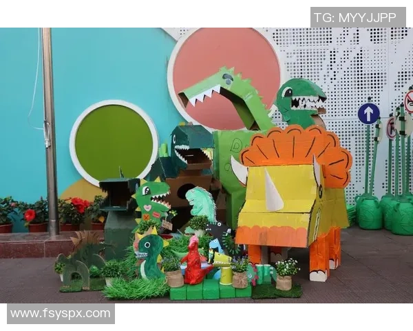 创意无限镂空纸板足球艺术品打造趣味运动新体验