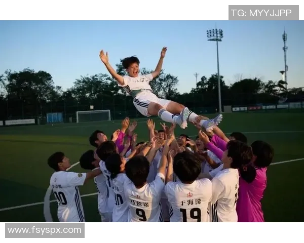 济南90足球：激情与梦想交织的绿茵场上演绎青春的无限可能