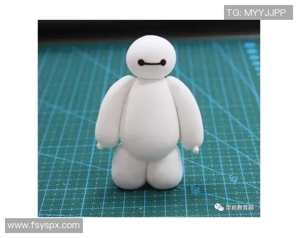 轻松打造足球粘土模型的简单教程与创意分享 轻松打造足球粘土模型的简单教程与创意分享